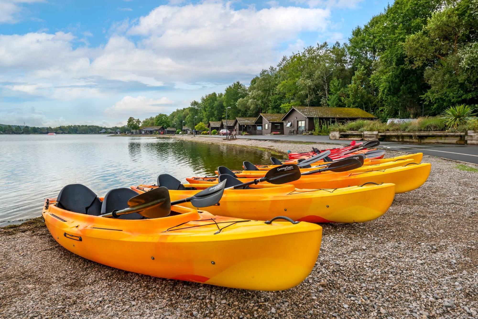 Pine Lake Resort Carnforth Exterior photo